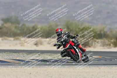 media/Oct-30-2025-Racers Edge (Thu) [[dabbdaf680]]/3-B Group/Session 1 (Turn 5)/